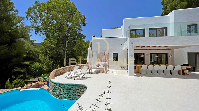 Luxuriöse Villa zur Langzeitmiete in der Nähe von Bambuddha mit Organischem-Pool und absoluter Privatsphäre, Ibiza