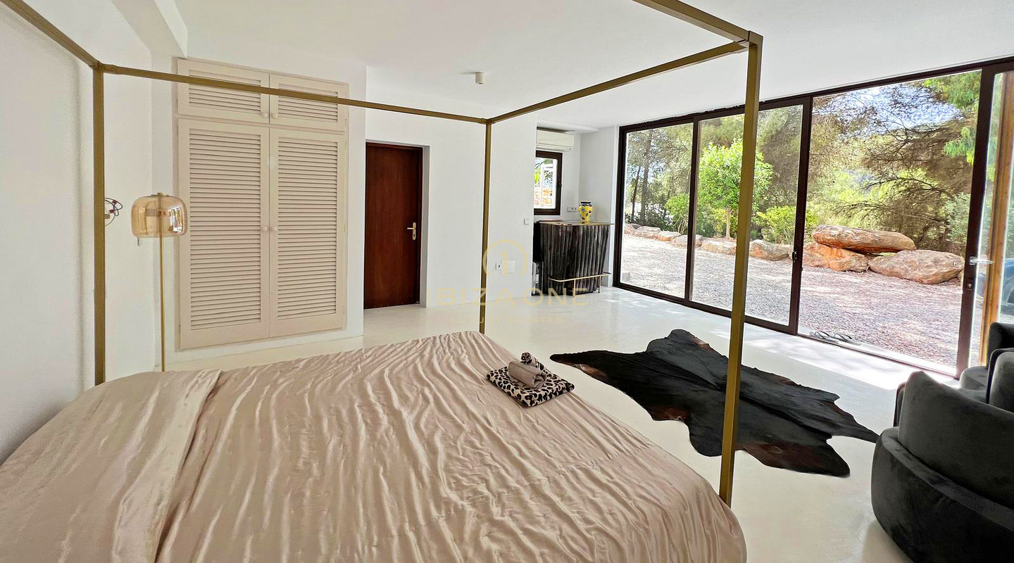 Luxury Villa for Long-Term Rental near Bambuddha with Organic Pool and Total Privacy, Ibiza