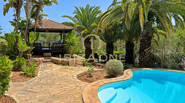 Luxuriöse Villa zur Langzeitmiete in der Nähe von Bambuddha mit Organischem-Pool und absoluter Privatsphäre, Ibiza