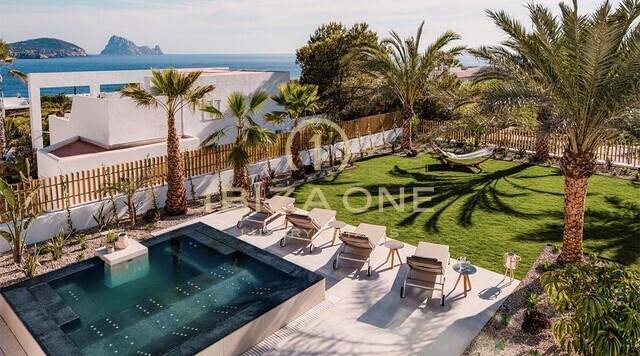 Exclusive Luxury Villa with Breathtaking Sea Views & Sunset Views Toward Es Vedrà For Sale, biza - Touristic Rental Licensein in Hand
