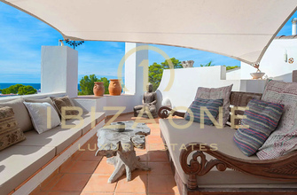 Brigitte Bardoul - Real Estate Let Us Ibiza - Calo den Real – Cala Vadella – Casa de 2 dormitorios con vistas al mar y piscina
