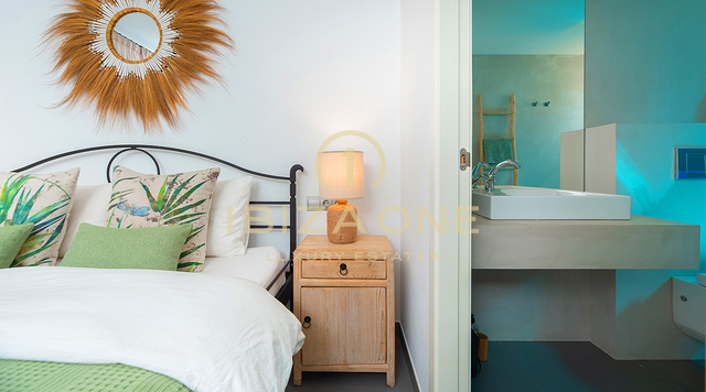 Moderna casa a schiera di lusso con terrazza panoramica e vista su Dalt Vila - In vendita a Jesús, Ibiza
