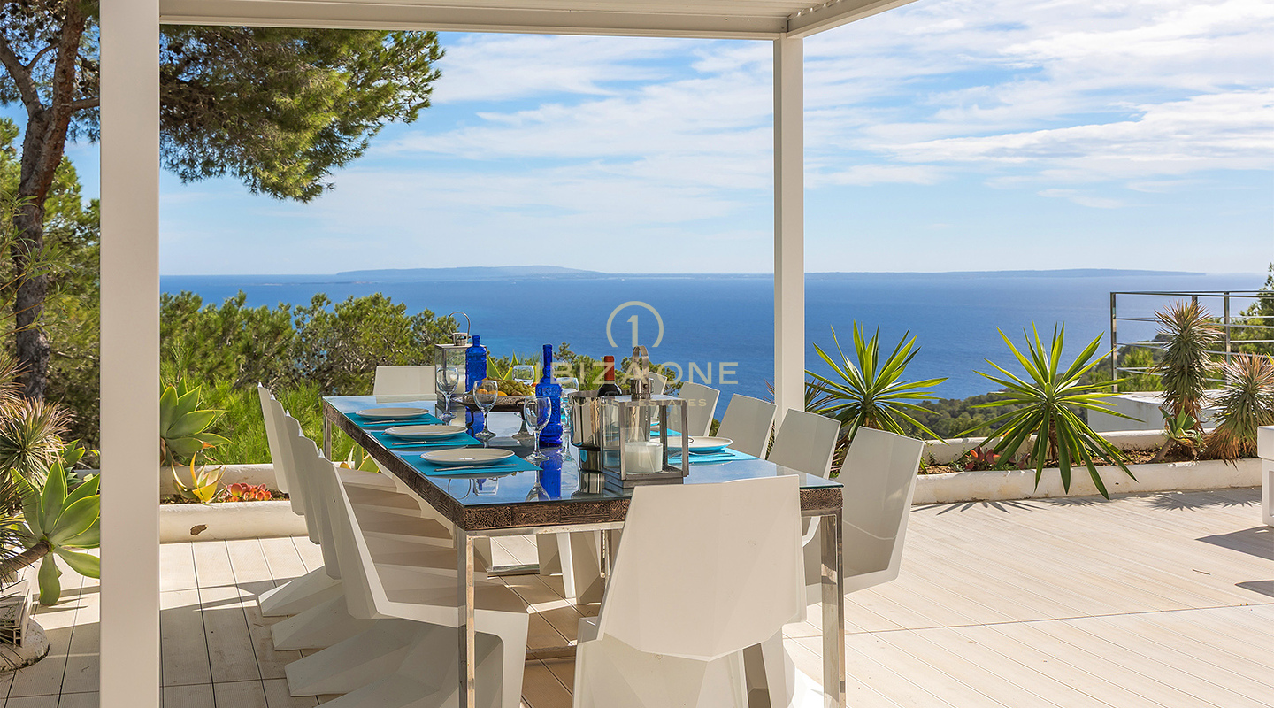 Villa de luxe moderne à Es Cubells avec vue imprenable sur la mer, Porroig, Cala Jondal et Formentera – À louer, Ibiza