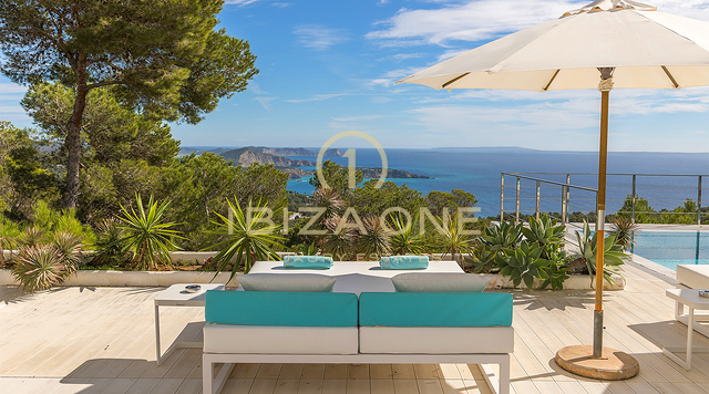 Villa de luxe moderne à Es Cubells avec vue imprenable sur la mer, Porroig, Cala Jondal et Formentera – À louer, Ibiza