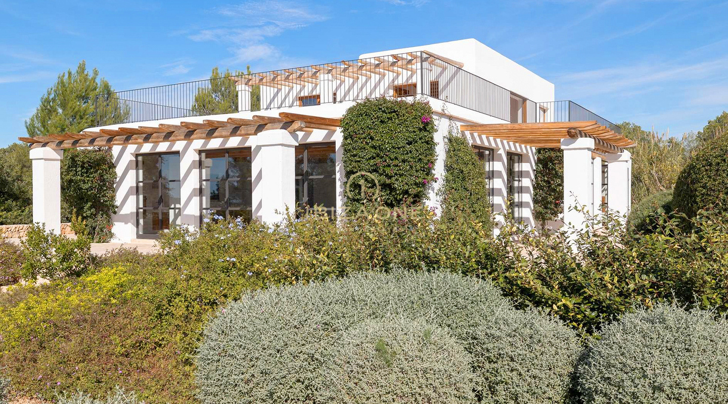 Ultra-Luxus-Villa in Blakstad mit friedlichem Blick auf den Campo zu verkaufen – Santa Gertrudis, Ibiza