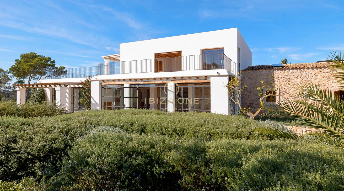 Villa Blakstad ultra-luxueuse avec vue paisible sur Campo à vendre – Santa Gertrudis, Ibiza