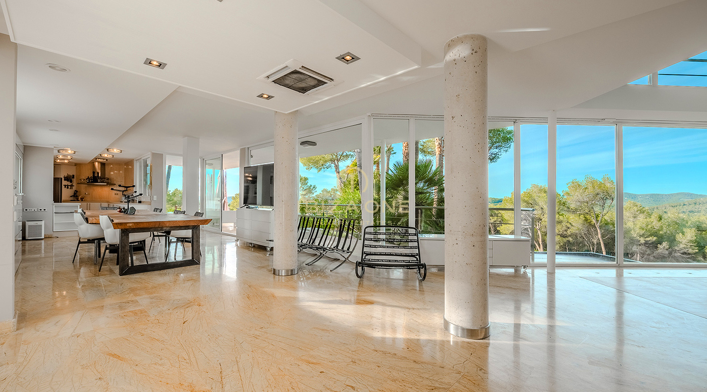 Straordinaria tenuta di lusso con vista panoramica sul tramonto e privacy assoluta vicino ai porti turistici di Ibiza - In vendita, Ibiza
