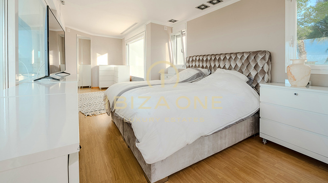 Propriété de luxe exceptionnelle avec vue panoramique sur le coucher de soleil et intimité totale à proximité des marinas d'Ibiza – À vendre, Ibiza