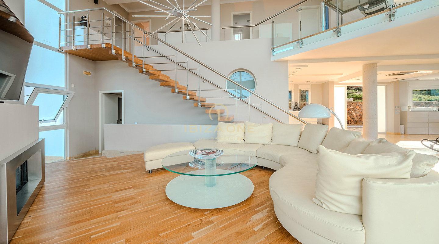 Extraordinary Luxury Estate with Panoramic Sunset Views & Full Privacy Near Ibiza’s Marinas – For Sale, Ibiza