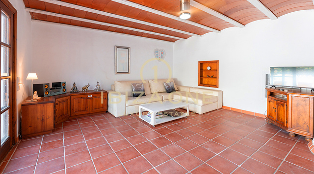 Lujosa villa adosada mediterránea con todas las comodidades modernas en venta en Siesta, Ibiza