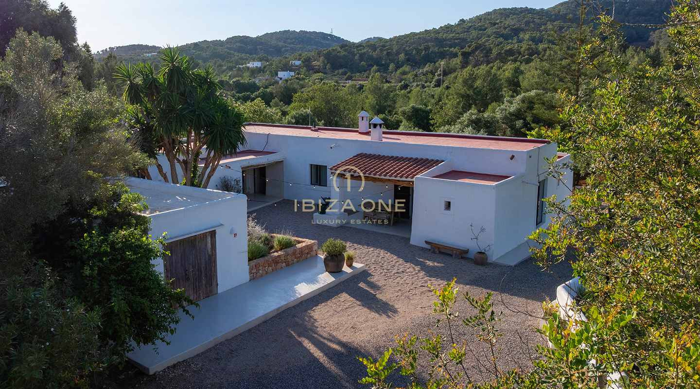 Magnifique finca de luxe sur un terrain de 17 734 m² à vendre à Ibiza