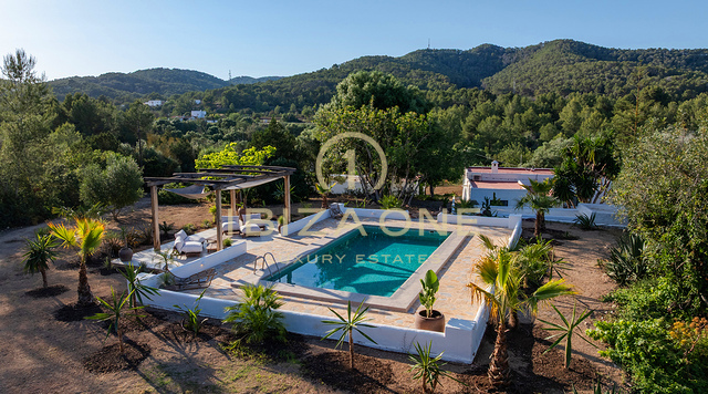 Impresionante finca de lujo en 17.734 m² de terreno en venta, Ibiza