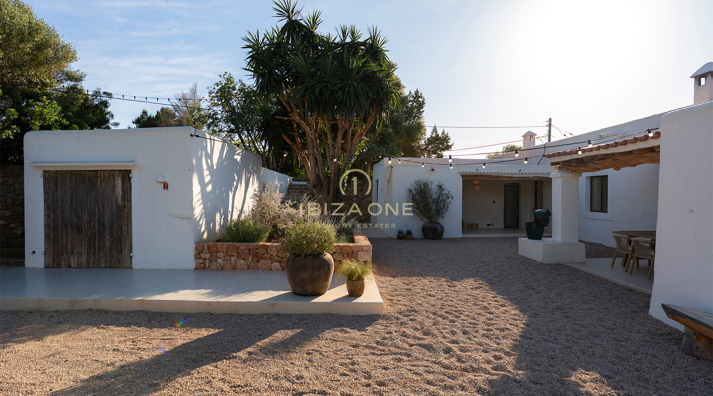 Magnifique finca de luxe sur un terrain de 17 734 m² à vendre à Ibiza