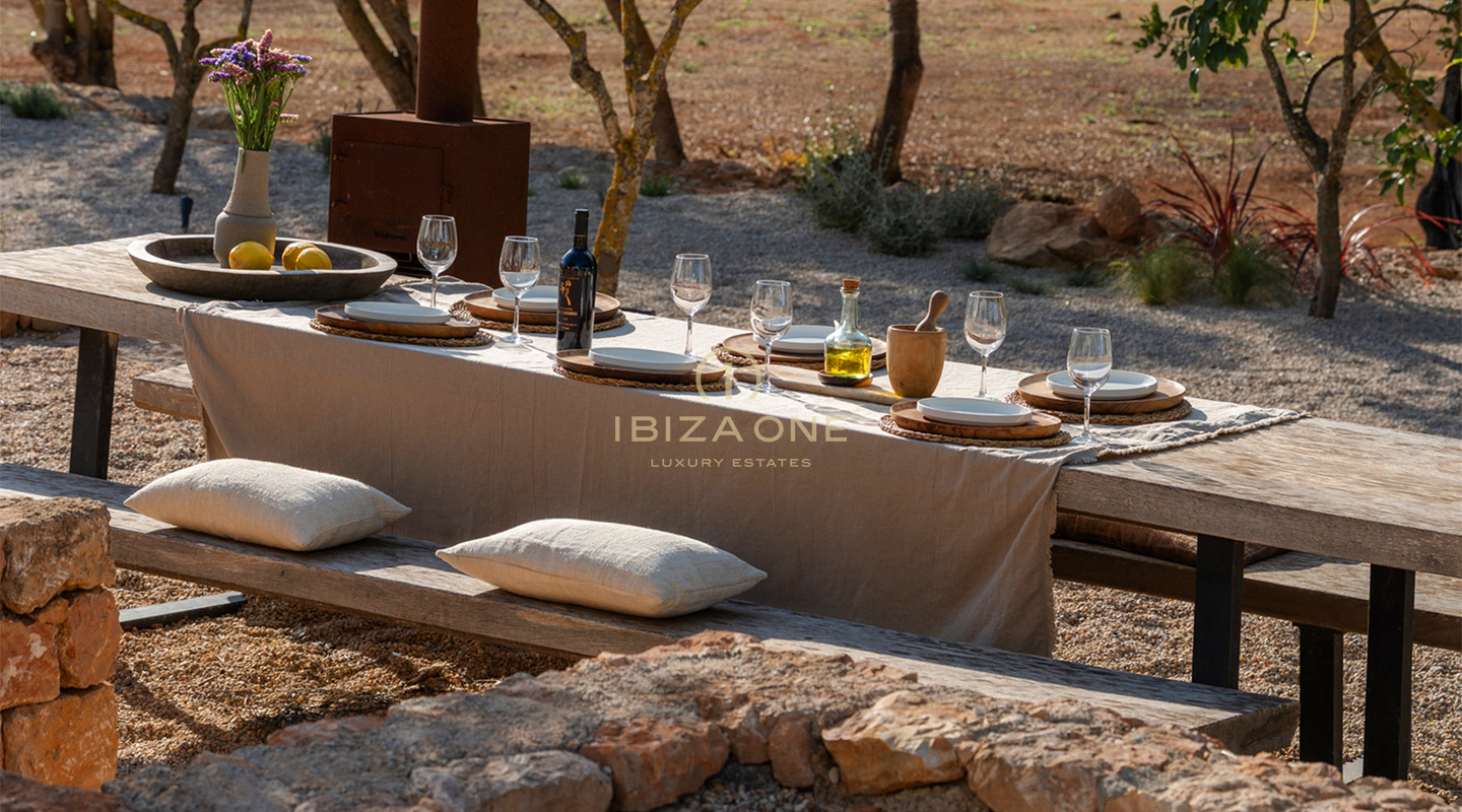 Stunning Luxury Finca on 17,734 m² of Land For Sale, Ibiza