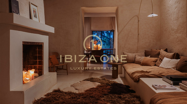 Schitterende luxe finca op een perceel van 17.734 m² te koop op Ibiza