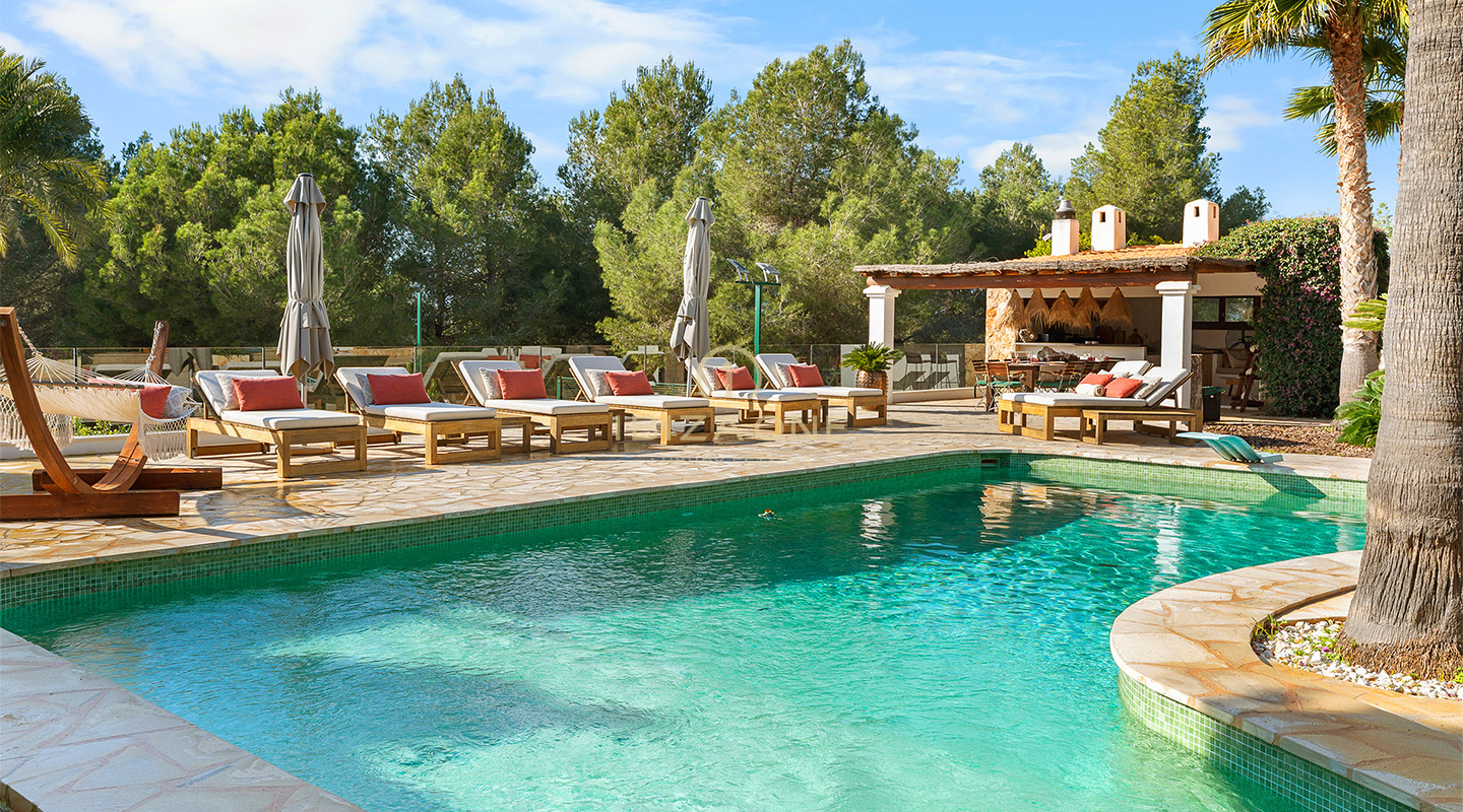 Affascinante Finca di lusso con campo da padel in un ambiente verde e tranquillo in vendita a Ibiza