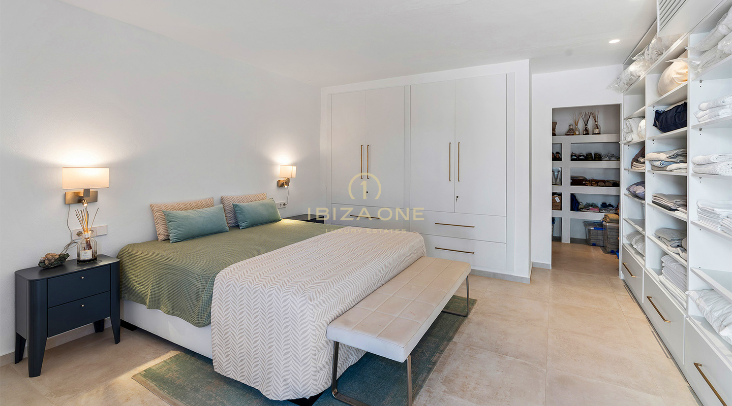 Charming Luxury Finca with Padel Court in a Green and Peaceful Setting For Sale in Ibiza