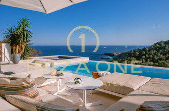 Mirko, Mesal Assets - Villa Roca Llisa