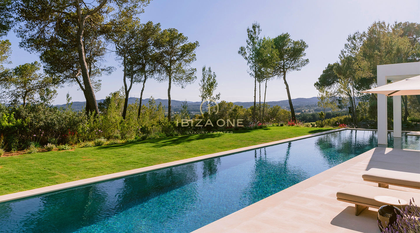 Villa de luxe familiale avec vue sur mer à louer près de San Lorenzo, Ibiza – Piscine d'eau salée, maison d'hôtes, intimité