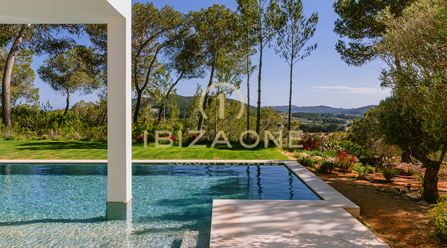 Family-Friendly Luxury Villa with Sea Views for Rent close to San Lorenzo, Ibiza – Saltwater Pool, Guest House, Privacy