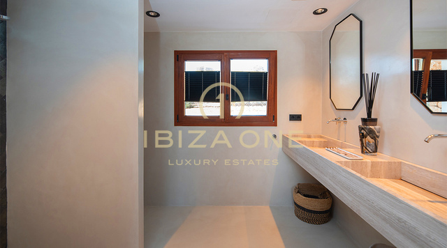 Villa di lusso in vendita sulla costa occidentale di Ibiza - Vista panoramica sul mare vicino a Cala Bassa e Cala Comte, Ibiza