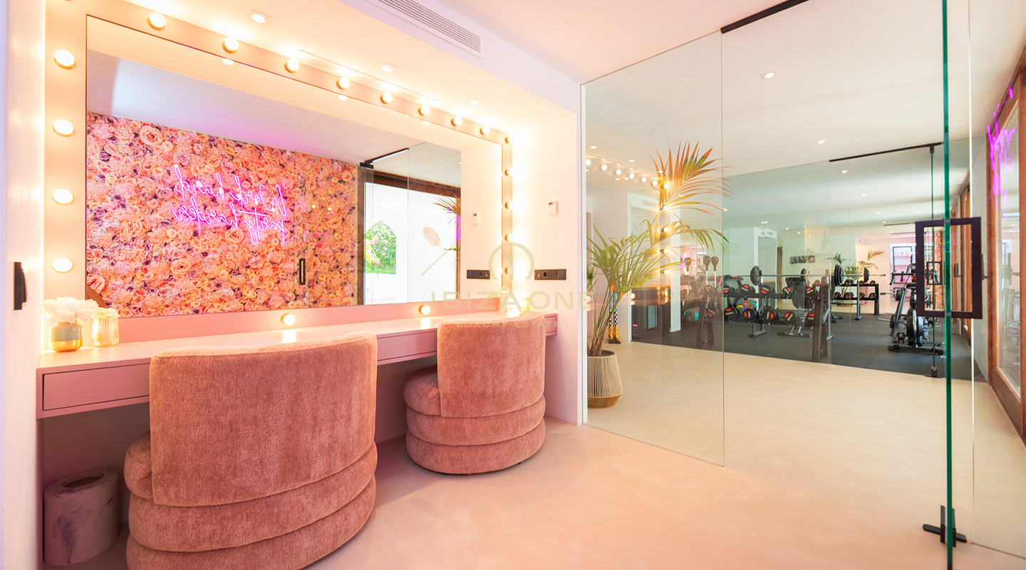 Villa de luxe à vendre sur la côte ouest d'Ibiza – Vue panoramique sur la mer près de Cala Bassa et Cala Comte, Ibiza