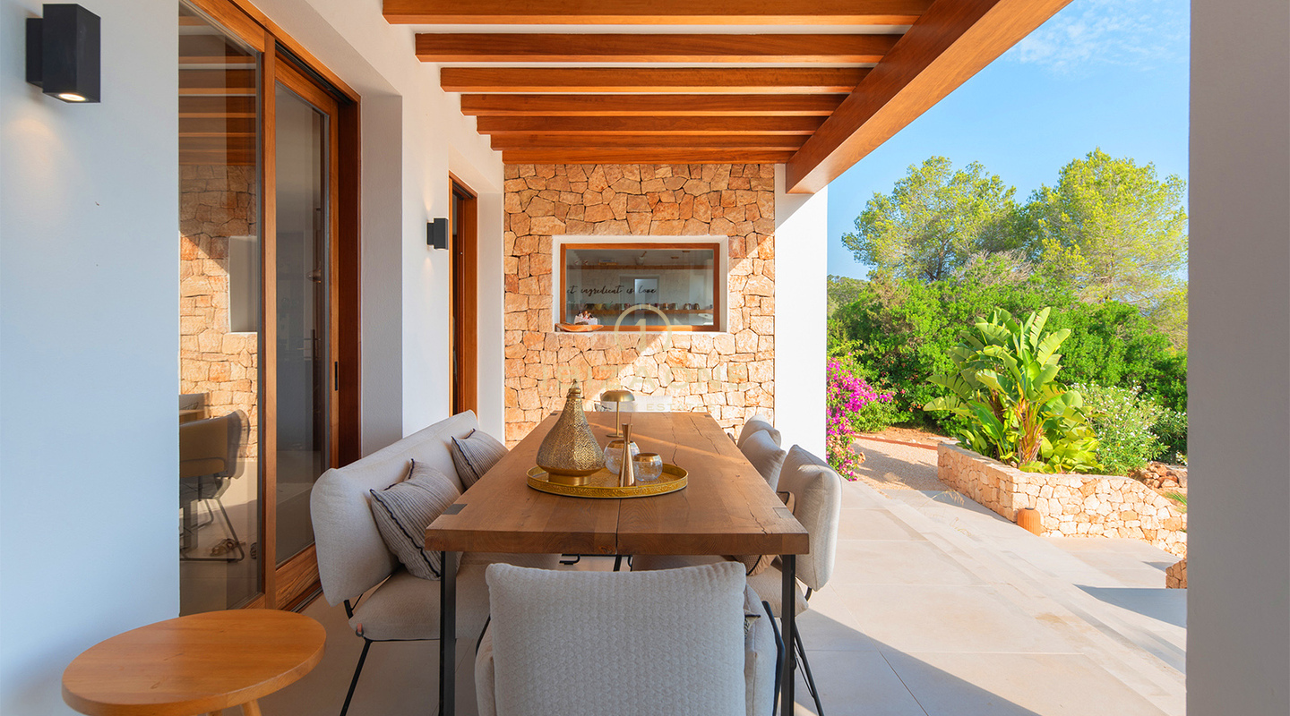 Villa de luxe à vendre sur la côte ouest d'Ibiza – Vue panoramique sur la mer près de Cala Bassa et Cala Comte, Ibiza