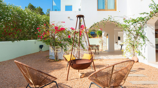 Villa di lusso in vendita sulla costa occidentale di Ibiza - Vista panoramica sul mare vicino a Cala Bassa e Cala Comte, Ibiza