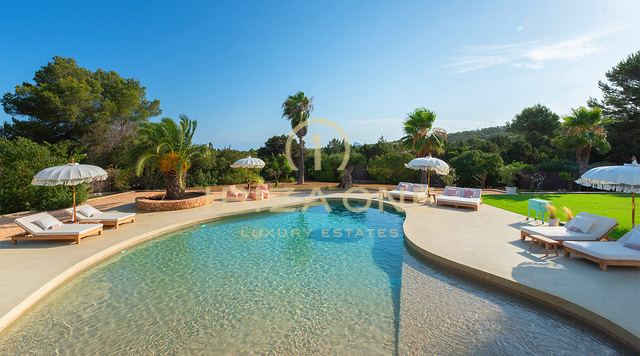 Villa di lusso in vendita sulla costa occidentale di Ibiza - Vista panoramica sul mare vicino a Cala Bassa e Cala Comte, Ibiza