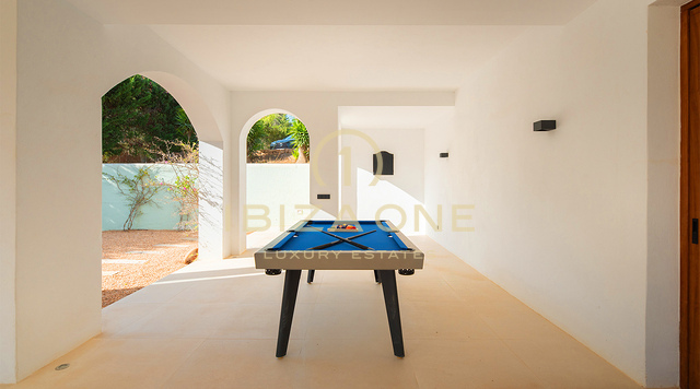 Villa di lusso in vendita sulla costa occidentale di Ibiza - Vista panoramica sul mare vicino a Cala Bassa e Cala Comte, Ibiza