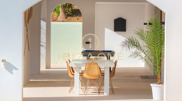 Villa di lusso in vendita sulla costa occidentale di Ibiza - Vista panoramica sul mare vicino a Cala Bassa e Cala Comte, Ibiza