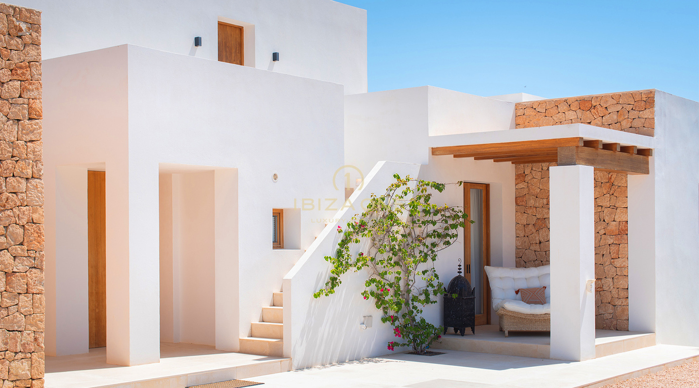 Villa de luxe à vendre sur la côte ouest d'Ibiza – Vue panoramique sur la mer près de Cala Bassa et Cala Comte, Ibiza
