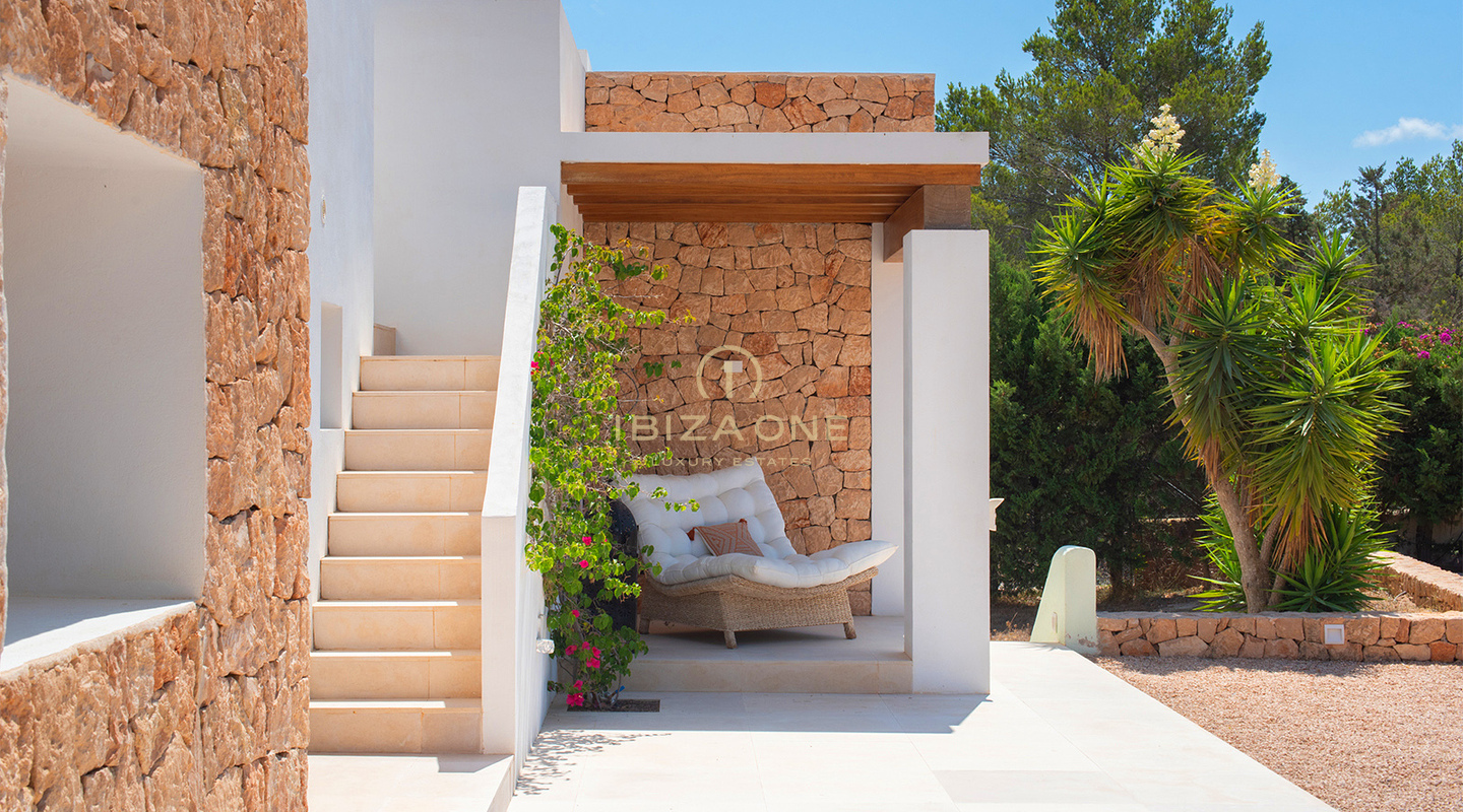 Luxe villa te koop aan de westkust van Ibiza – Panoramisch uitzicht op zee nabij Cala Bassa en Cala Comte, Ibiza