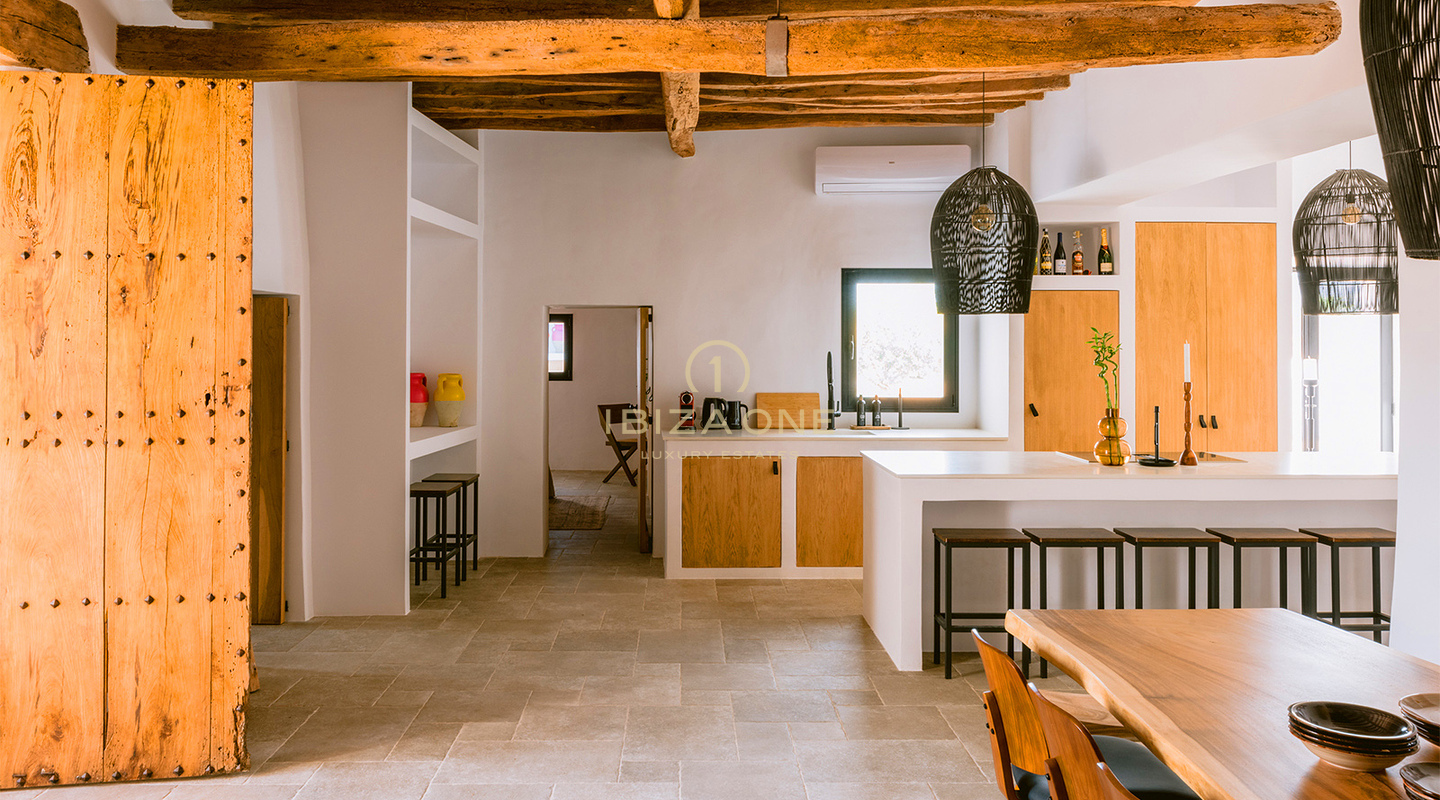 Villa de luxe unique au charme bohème chic avec maison d'hôtes – À vendre à Sant Jordi, Ibiza