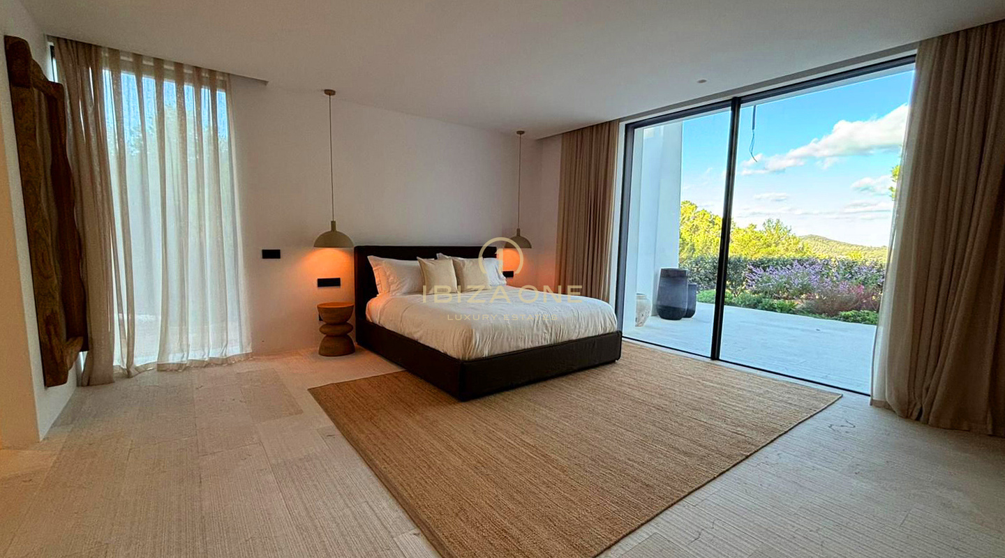 Retraite de luxe ultra-privée à Ibiza avec vue imprenable sur la mer et couchers de soleil dorés à vendre à San Agustí, Ibiza