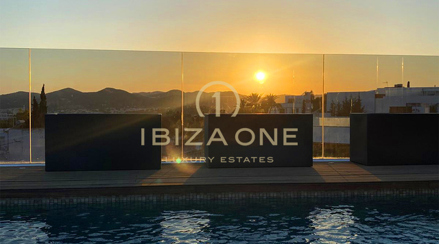 Ático moderno de lujo con amplia terraza, acabados de primera calidad y ubicación privilegiada cerca de Talamanca en venta, Ibiza - Ático moderno de lujo con amplia terraza, acabados de primera calidad y ubicación privilegiada cerca de Talamanca en alquiler, Ibiza