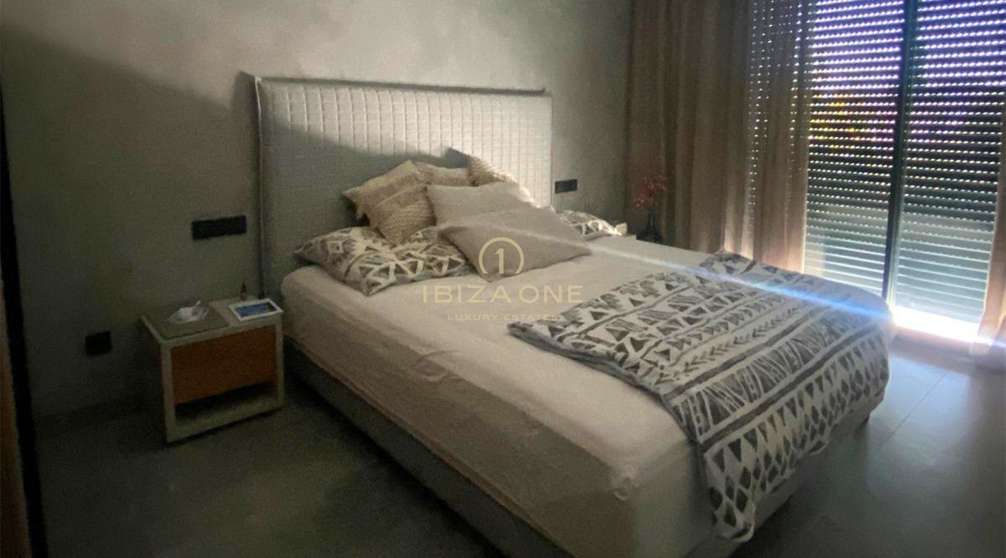 Modern Luxury Penthouse with Large Terrace, Premium Finishes & Prime Location near Talamanca for Sale, Ibiza - Modern Luxury Penthouse with Large Terrace, Premium Finishes & Prime Location near Talamanca for Rent, Ibiza