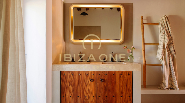 Tenuta di lusso eccezionale, immersa nella campagna di San Rafael, Ibiza.
