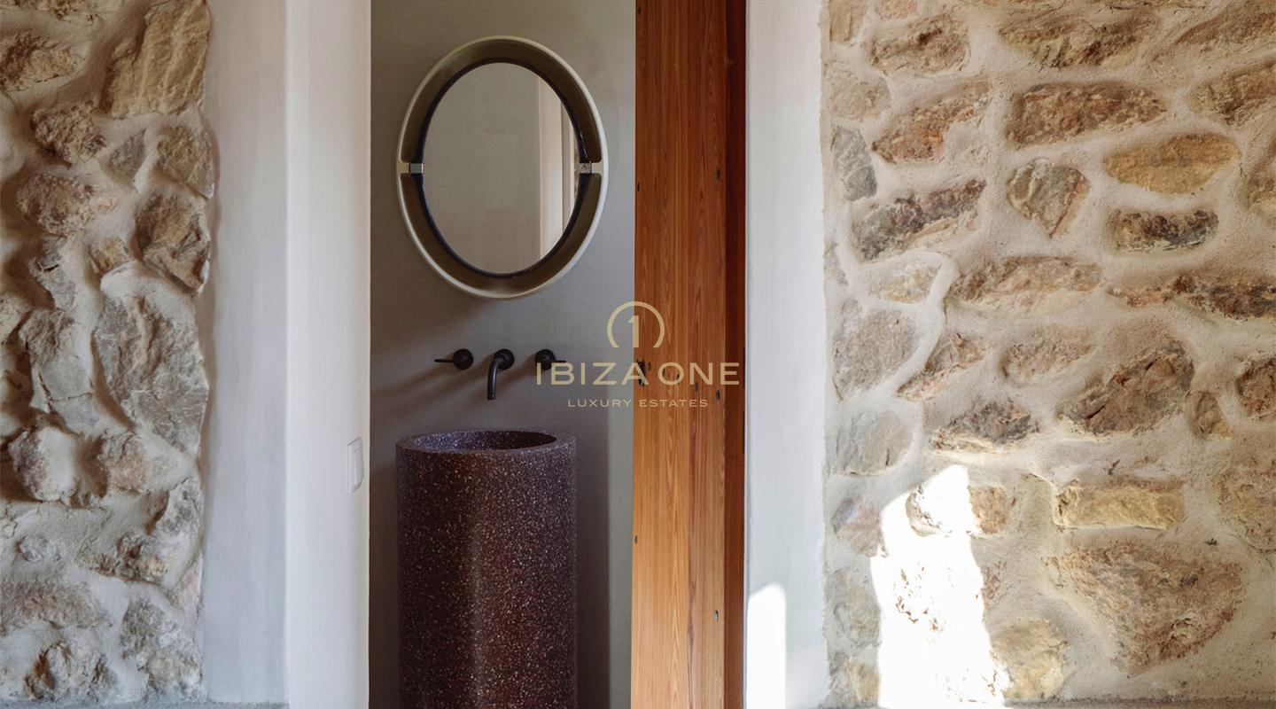 Tenuta di lusso eccezionale, immersa nella campagna di San Rafael, Ibiza.