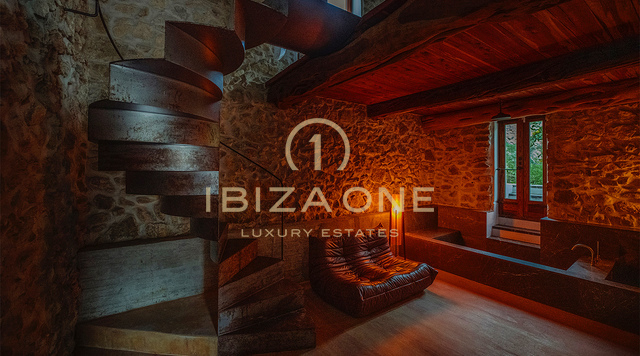Uitzonderlijk luxe landgoed (finca) verscholen op het platteland van San Rafael, Ibiza