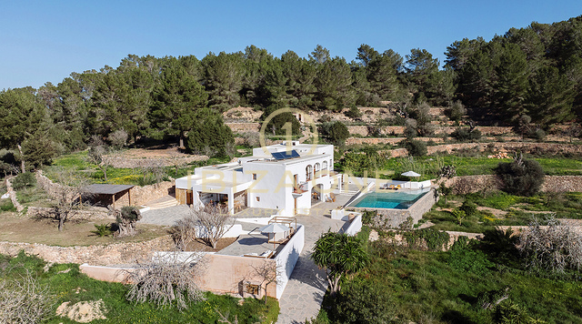 Tenuta di lusso eccezionale, immersa nella campagna di San Rafael, Ibiza.