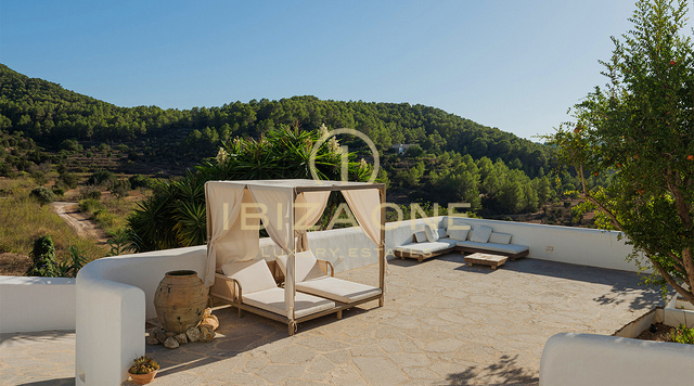 Tenuta di lusso eccezionale, immersa nella campagna di San Rafael, Ibiza.