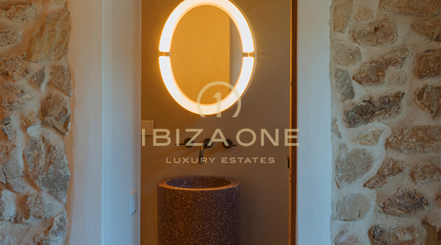 Tenuta di lusso eccezionale, immersa nella campagna di San Rafael, Ibiza.