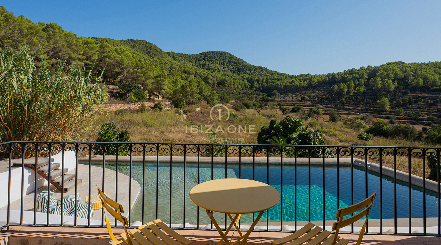 Domaine de luxe exceptionnel, une finca nichée dans la campagne de San Rafael, Ibiza