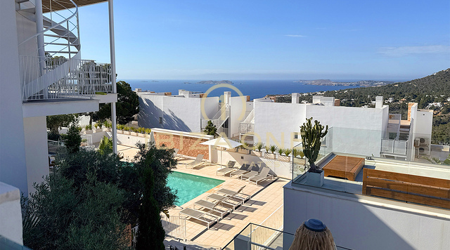 Luxury Penthouse with Sea Views and Private Rooftop Terrace – Walking Distance to Cala Vadella Beach for Sale, Ibiza
