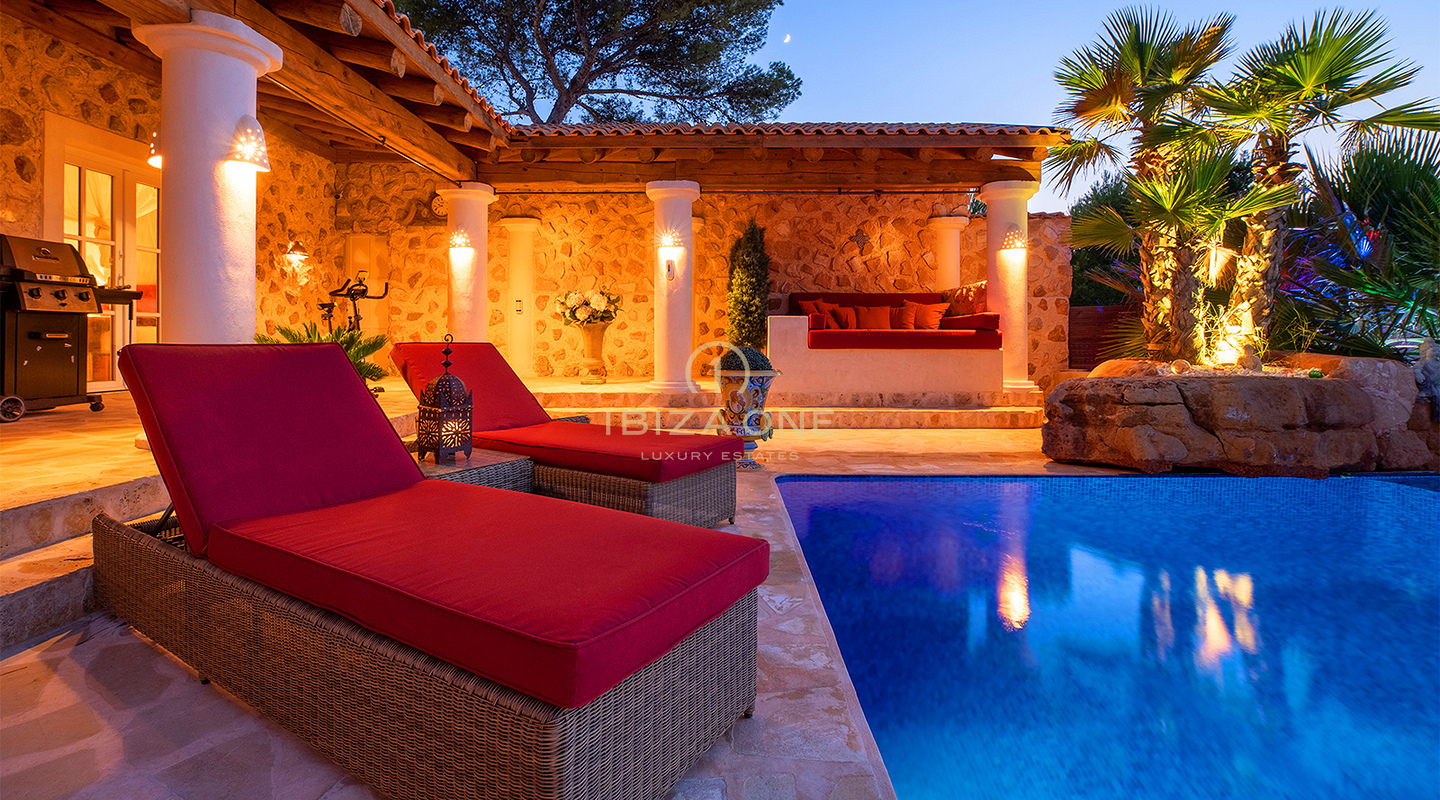 Exceptional French-Italian Luxury Villa with 180° Sunset and Sea Views for Rent, Ibiza