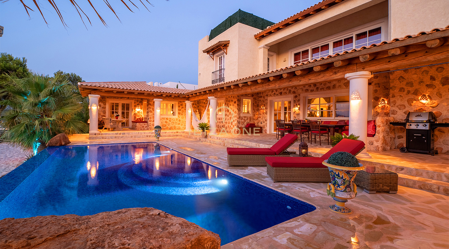 Exceptional French-Italian Luxury Villa with 180° Sunset and Sea Views for Rent, Ibiza