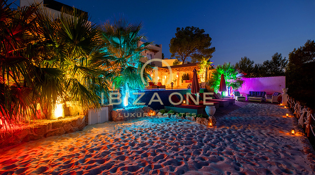 Exceptional French-Italian Luxury Villa with 180° Sunset and Sea Views for Rent, Ibiza