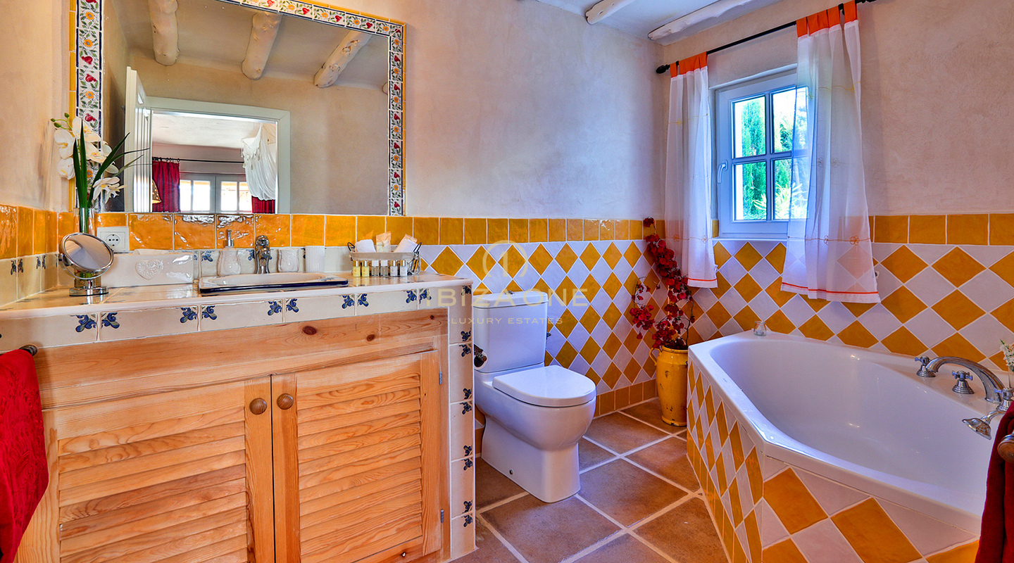 Exceptional French-Italian Luxury Villa with 180° Sunset and Sea Views for Rent, Ibiza