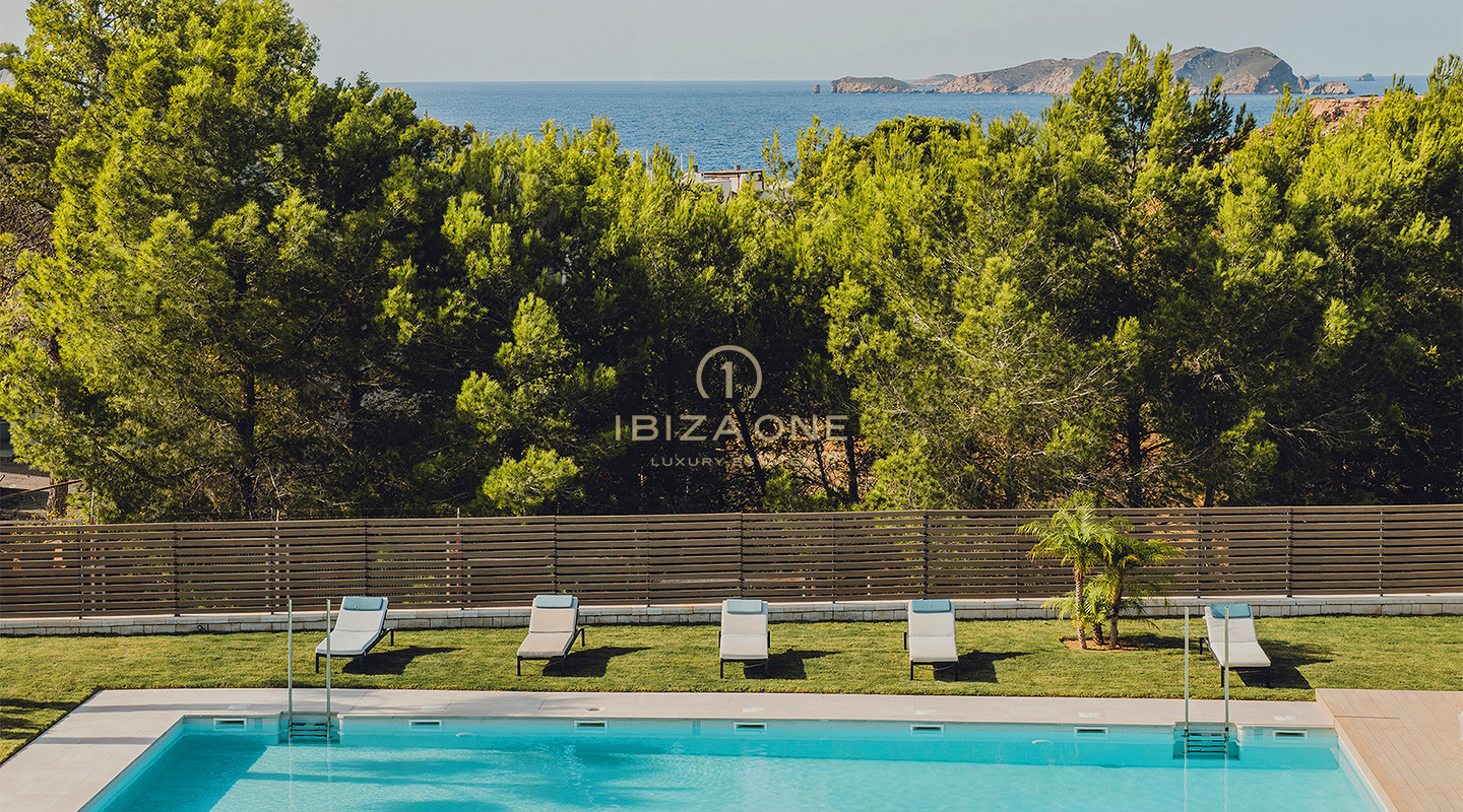 10 esclusive ville di lusso di nuova costruzione con terrazze sul tetto in vendita a Cala Tarida, Ibiza – Da €904.000 a €1.095.000